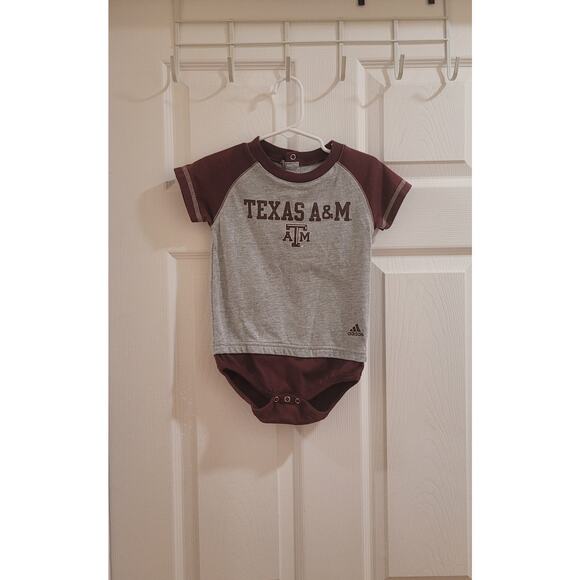 Adidas Texas A & M Aggies Infant Baby Romper SS Grey Maroon SZ 24 Mos - Picture 1 of 12